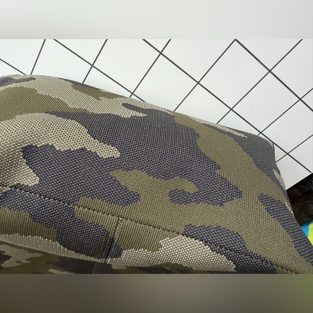 Camo Rothy’s Bucket Bag - Picture 3 of 5